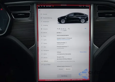 2016 Tesla Model X 60D/70D/75D/90D из США, поврежденный, VIN 5YJXCAE21GF008741